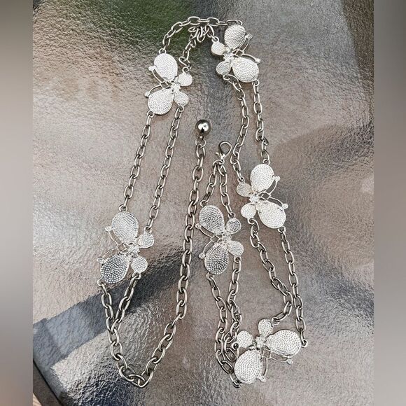 Silver Chain Belt With Butterfly Detail - Picture 7 of 10